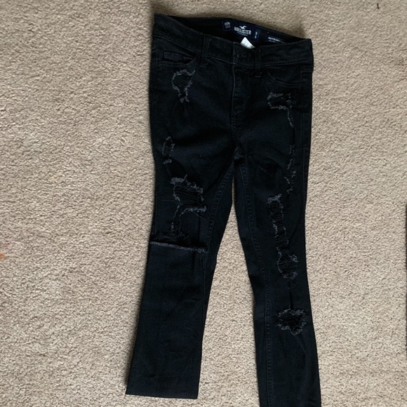 Hollister Denim - (5 for 25$) ripped black skinny jeans high waisted